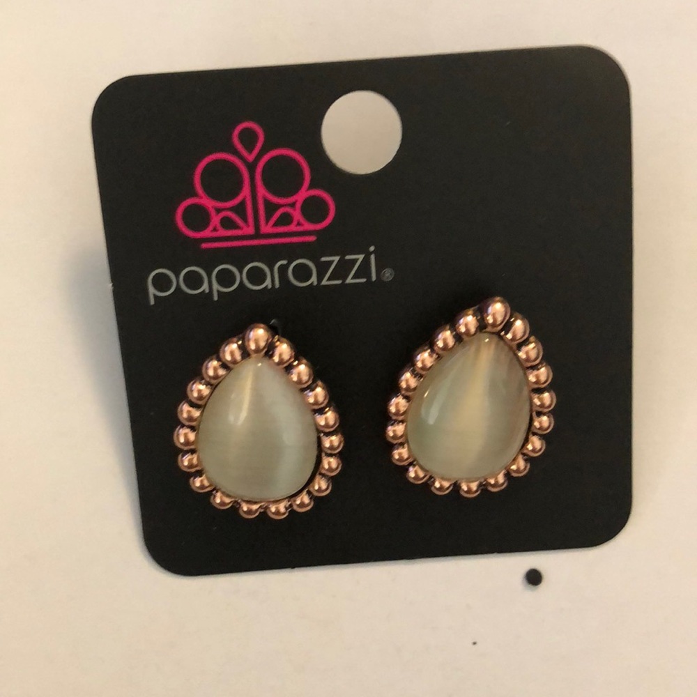 White stone teardrop earrings
